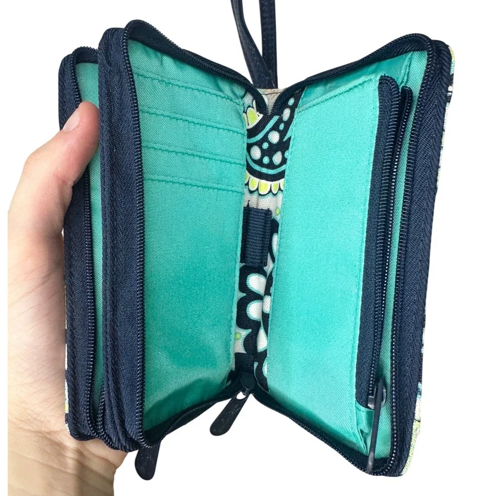 Thirty-One Wrist Wallet Spiral Pattern